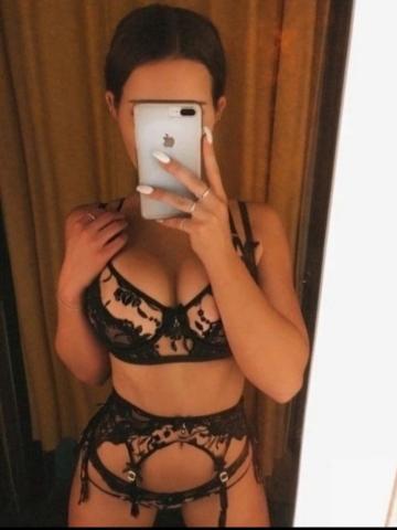 Камилла Сексуальная Студентка фото 2